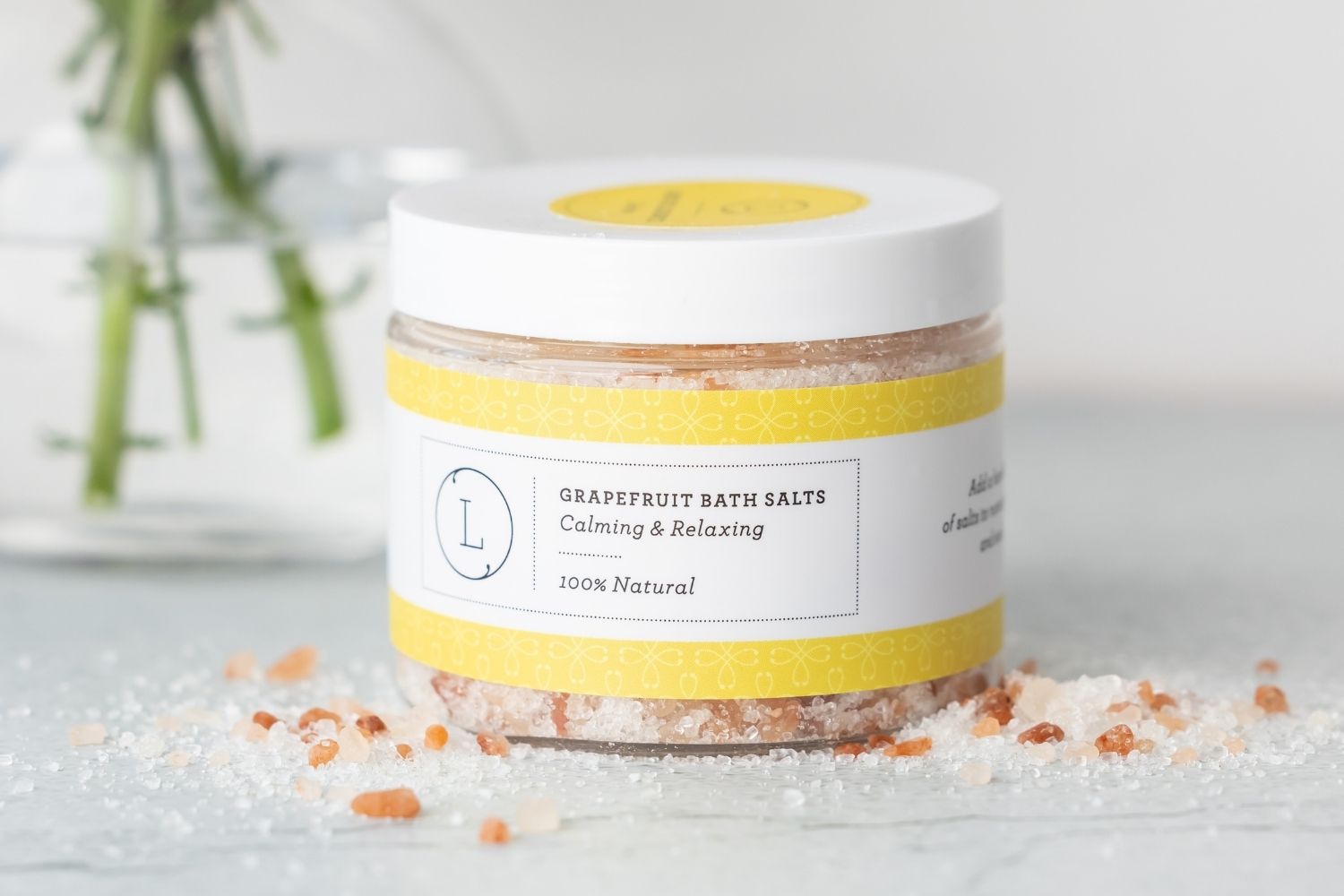 CBD Grapefruit Natural Bath Salt Soak with CBD. Made with Dead sea, Epsom and Himalayan salts (THC free) by Lizush