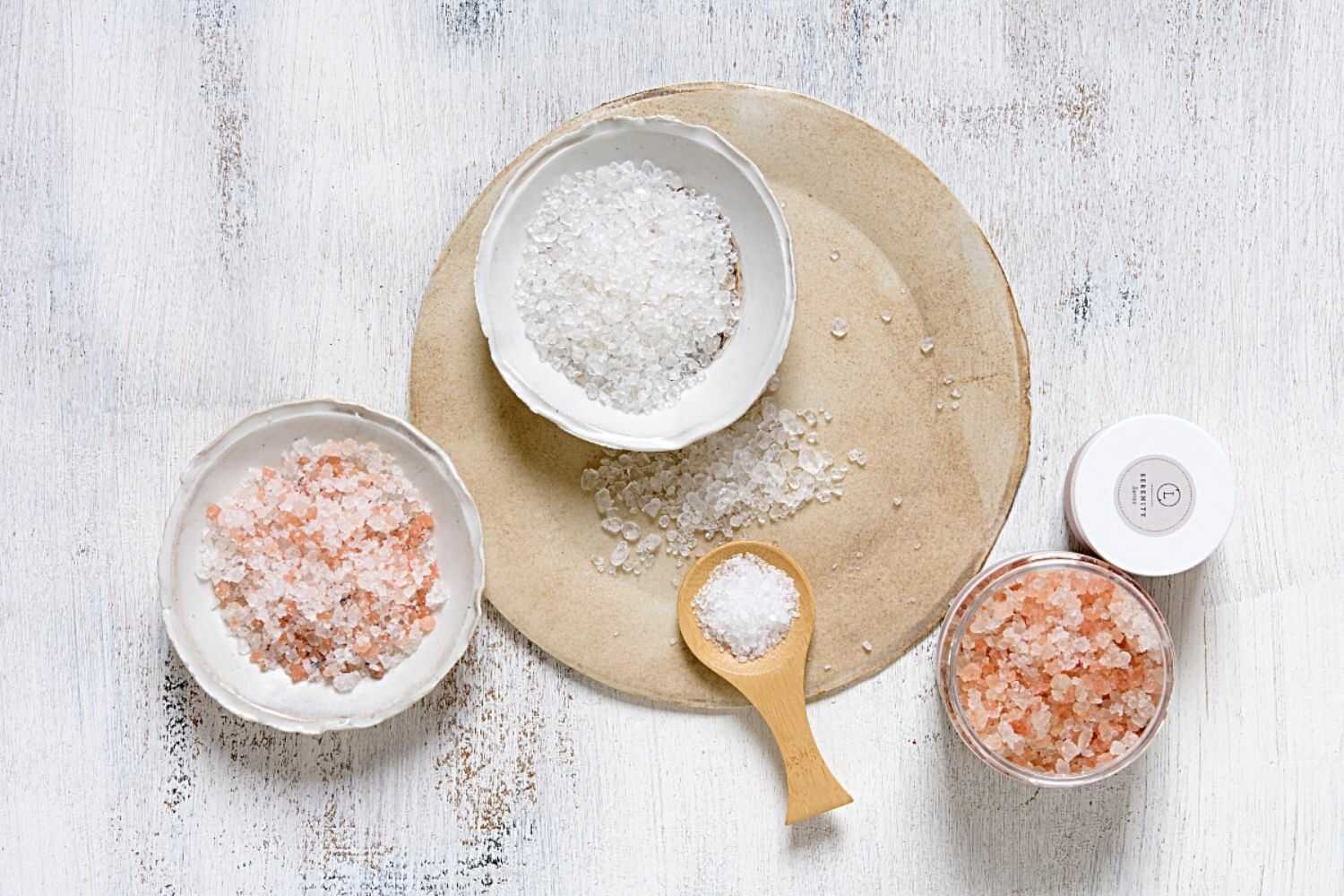 CBD Grapefruit Natural Bath Salt Soak with CBD. Made with Dead sea, Epsom and Himalayan salts (THC free) by Lizush